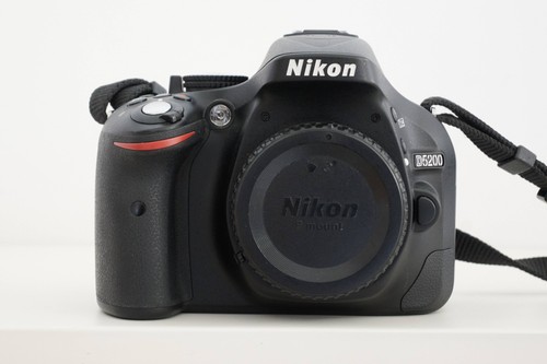 Nikon usato d5200 body - nikon,